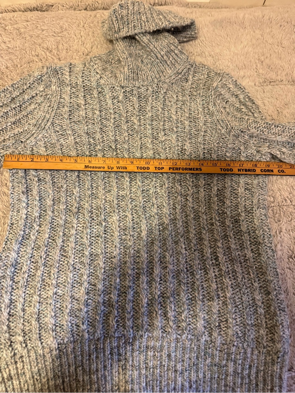 Banana Republic Heather Gray Ribbed Turtleneck Sweater - Picture 5 of 5